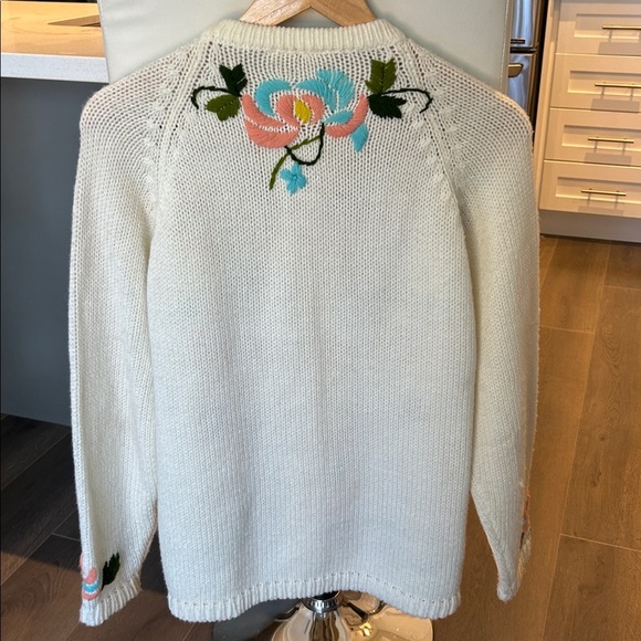 Vintage Acrylic Embroidered Floral Sweater Cardigan Made in Korea Size M - L - Picture 6 of 13
